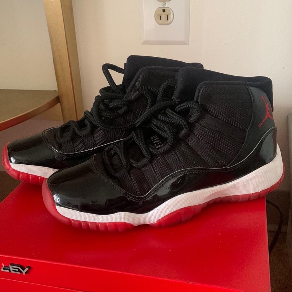 Kids Air Jordan XI (11) Retro black/white-varsity red